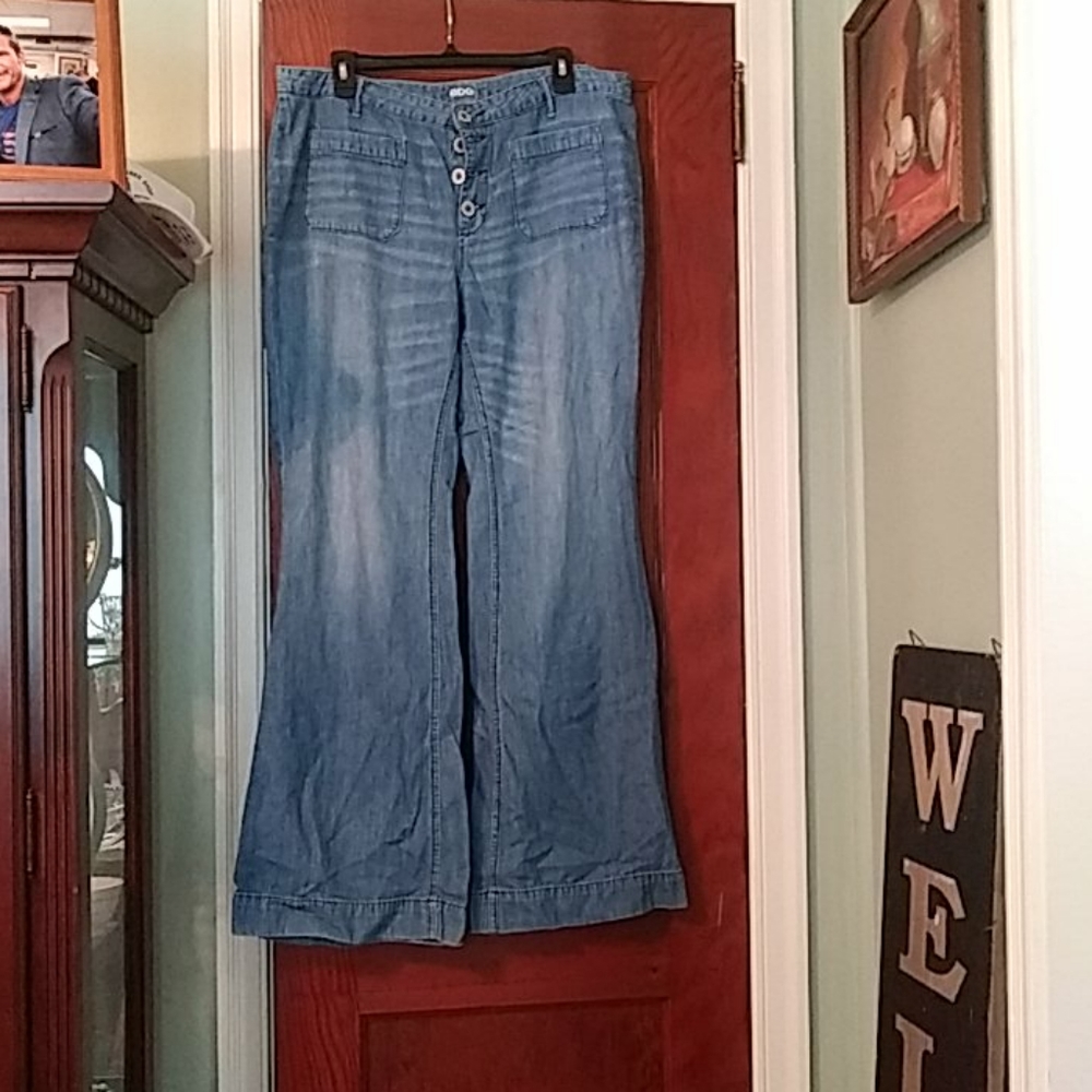 Womens jeans